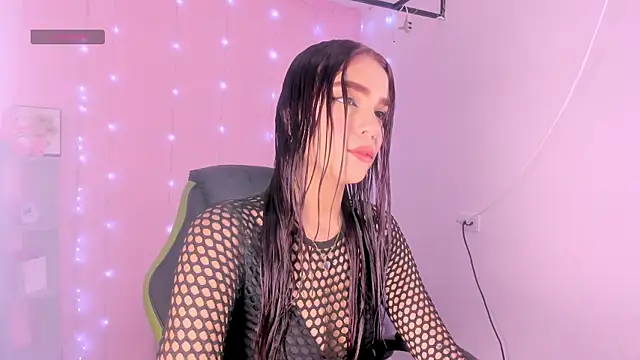 Snapshot of ashlysmith_01 chatting on September 19, 3:08 am ashlysmith 01 online show from September 19, 3:08 am