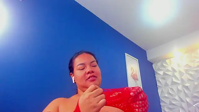 freya cole  online show from October 6, 11:40 am