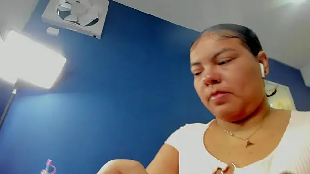 freya cole  online show from October 9, 11:41 am