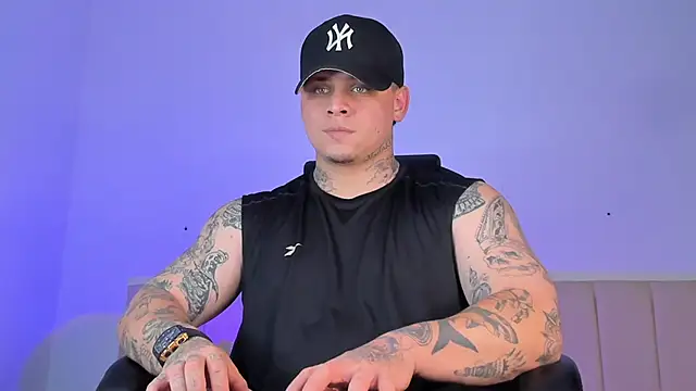 denis munera online show from November 25, 4:34 am