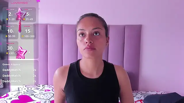 Snapshot of HoollyHendrix chatting on September 29, 7:40 pm HoollyHendrix online show from September 29, 7:40 pm