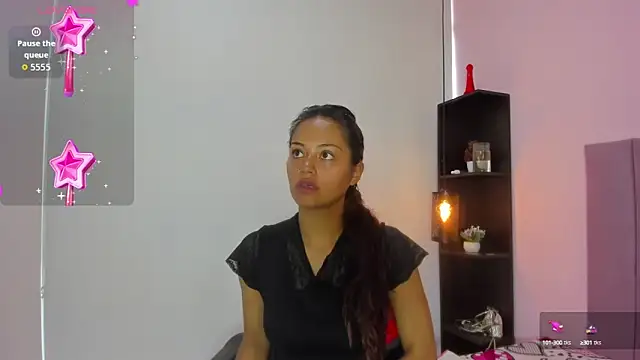 Snapshot of HoollyHendrix chatting on October 9, 7:56 pm HoollyHendrix online show from October 9, 7:56 pm