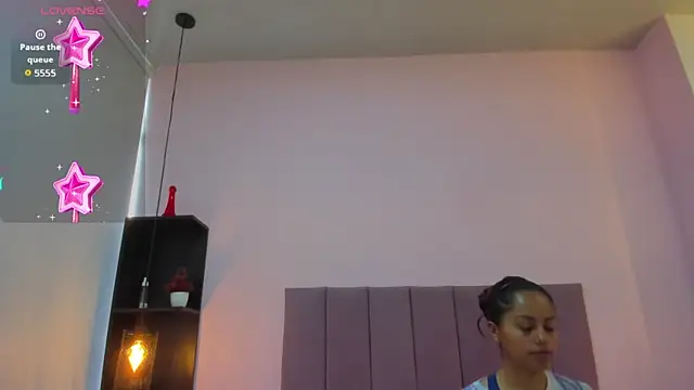 Snapshot of HoollyHendrix chatting on October 16, 8:10 pm HoollyHendrix online show from October 16, 8:10 pm