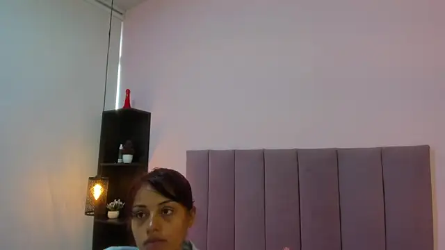 Snapshot of HoollyHendrix chatting on October 23, 8:51 pm HoollyHendrix online show from October 23, 8:51 pm