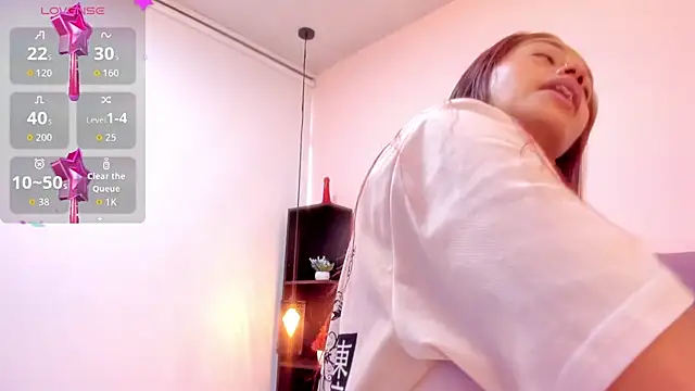 Snapshot of HoollyHendrix chatting on November 24, 8:41 pm HoollyHendrix online show from November 24, 8:41 pm