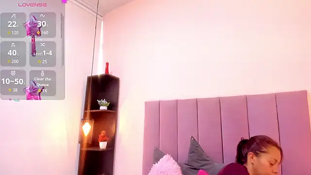 Snapshot of HoollyHendrix chatting on November 26, 8:32 pm HoollyHendrix online show from November 26, 8:32 pm