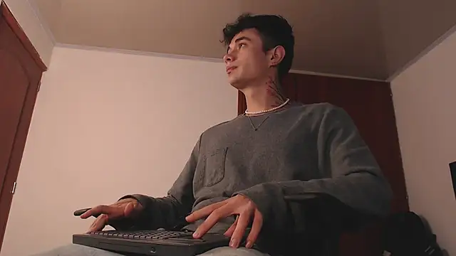 jaico santos online show from November 29, 6:11 pm