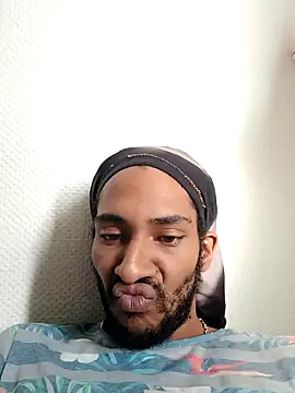 Snapshot of Mikaaa97 chatting on October 1, 3:29 pm Mikaaa97 online show from October 1, 3:29 pm