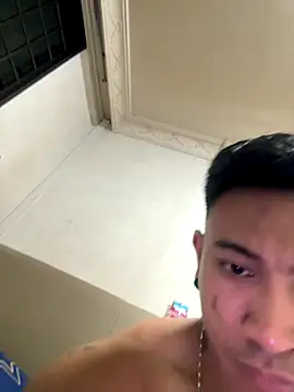 RoyDino online show from October 15, 1:11 pm