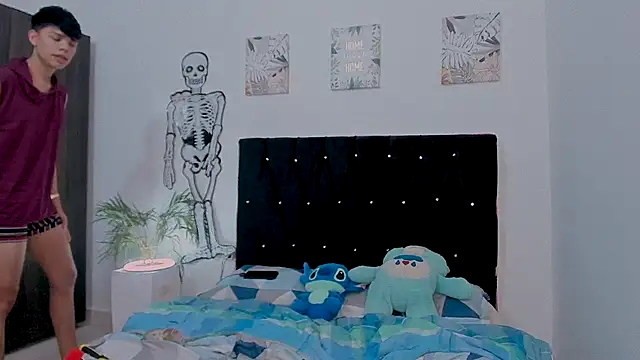 Snapshot of Zacktorres_ chatting on October 17, 10:01 pm Zacktorres online show from October 17, 10:01 pm