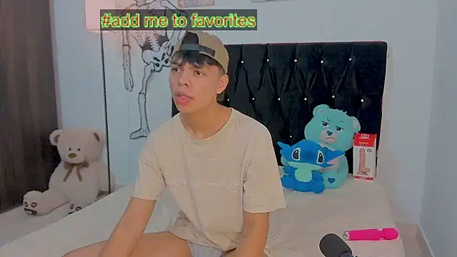 Snapshot of Zacktorres_ chatting on October 25, 10:15 pm Zacktorres online show from October 25, 10:15 pm