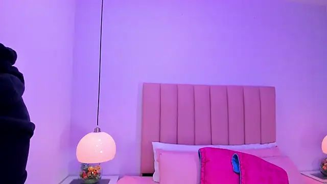 Amy Ferreira online show from October 15, 3:17 am