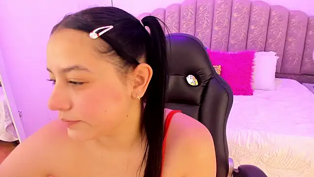 Amy Ferreira online show from January 19, 4:05 am