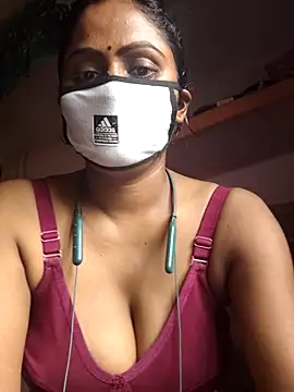 Jasmine Januja online show from October 7, 8:33 am