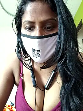 Jasmine Januja online show from January 9, 5:10 am