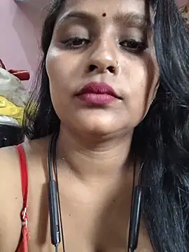 Jasmine Januja online show from June 8, 1:20 am