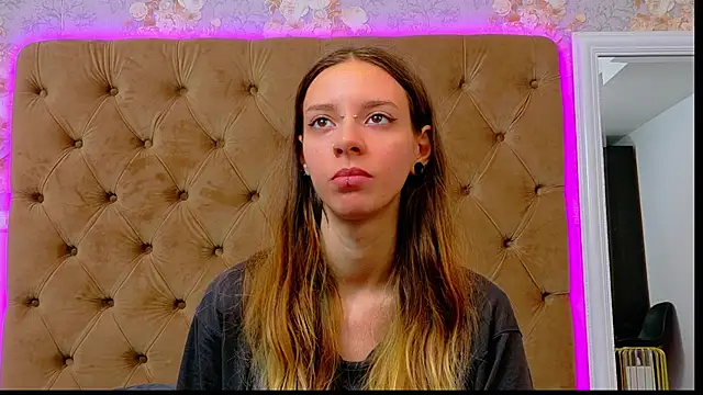 CoraVex online show from June 12, 3:49 am