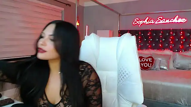 Snapshot of theofficialsophiasanchez chatting on February 7, 4:27 am theofficialsophiasanchez online show from February 7, 4:27 am