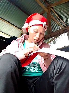 Snapshot of donna-bae chatting on October 24, 7:16 am donna-bae online show from October 24, 7:16 am