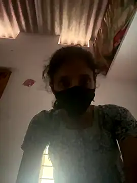 Snapshot of sweetreddy-02 chatting on September 19, 9:32 am sweetreddy-02 online show from September 19, 9:32 am