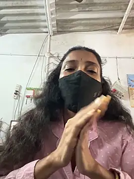 Snapshot of sweetreddy-02 chatting on September 23, 5:21 am sweetreddy-02 online show from September 23, 5:21 am