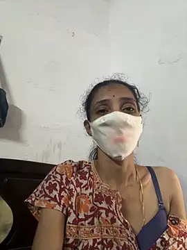 Snapshot of sweetreddy-02 chatting on November 3, 7:20 am sweetreddy-02 online show from November 3, 7:20 am