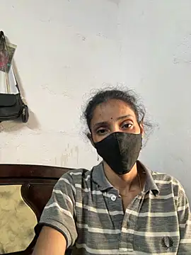 Snapshot of sweetreddy-02 chatting on November 11, 7:41 am sweetreddy-02 online show from November 11, 7:41 am