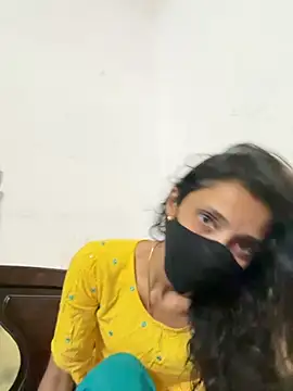 Snapshot of sweetreddy-02 chatting on November 21, 9:08 am sweetreddy-02 online show from November 21, 9:08 am