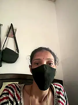 Snapshot of sweetreddy-02 chatting on December 1, 5:01 am sweetreddy-02 online show from December 1, 5:01 am