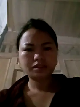 Snapshot of emly-xinh18 chatting on September 30, 10:42 am emly-xinh18 online show from September 30, 10:42 am