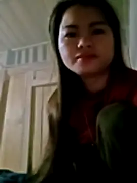 Snapshot of emly-xinh18 chatting on December 15, 10:25 pm emly-xinh18 online show from December 15, 10:25 pm