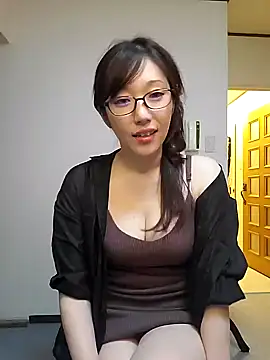 M Kaede online show from October 21, 12:11 am