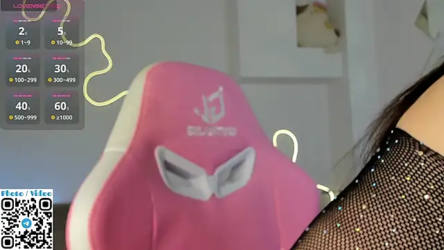 Helen Spark online show from October 13, 2:00 am