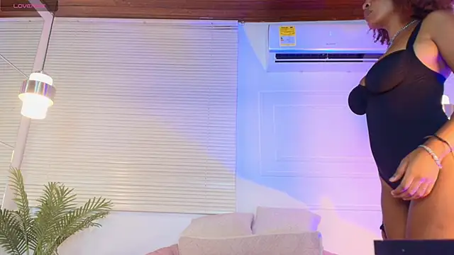 alessia moon1 online show from November 21, 12:48 pm