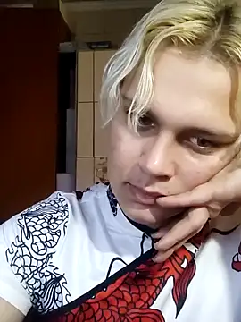 Snapshot of MargoShein chatting on October 17, 8:39 am MargoShein online show from October 17, 8:39 am