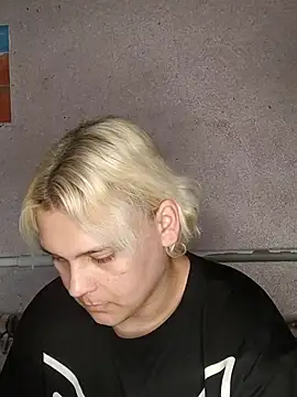 Snapshot of MargoShein chatting on October 28, 7:01 am MargoShein online show from October 28, 7:01 am