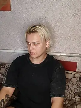 Snapshot of MargoShein chatting on October 30, 9:11 am MargoShein online show from October 30, 9:11 am