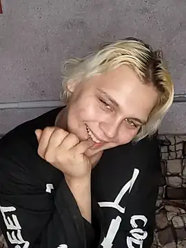 Snapshot of MargoShein chatting on November 3, 9:21 am MargoShein online show from November 3, 9:21 am