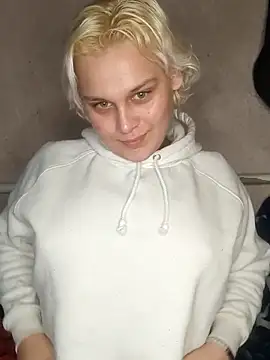 Snapshot of MargoShein chatting on November 23, 9:36 pm MargoShein online show from November 23, 9:36 pm