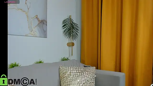 Snapshot of Erika_Robertson chatting on October 10, 8:24 am Erika Robertson online show from October 10, 8:24 am