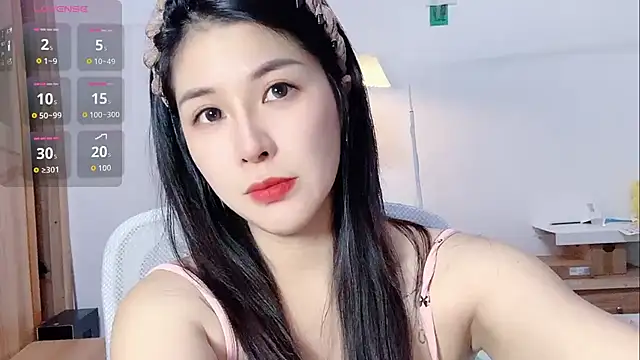 Snapshot of hhmimi_7 chatting on October 11, 1:53 pm hhmimi 7 online show from October 11, 1:53 pm