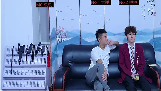 Slutty-Boy-888 online show from September 19, 5:13 pm