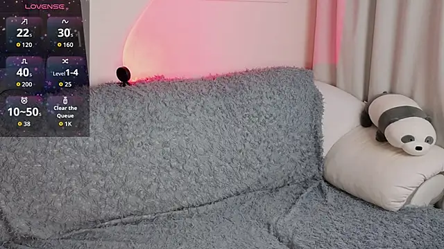 Snapshot of _Lua__ chatting on November 15, 9:32 pm Lua online show from November 15, 9:32 pm