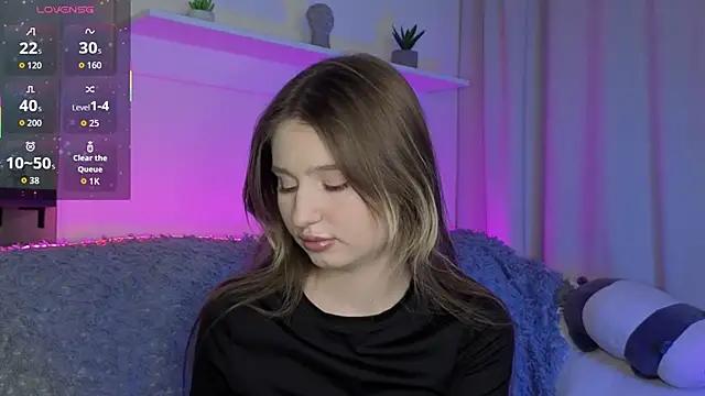  Lua   online show from February 13, 10:39 pm