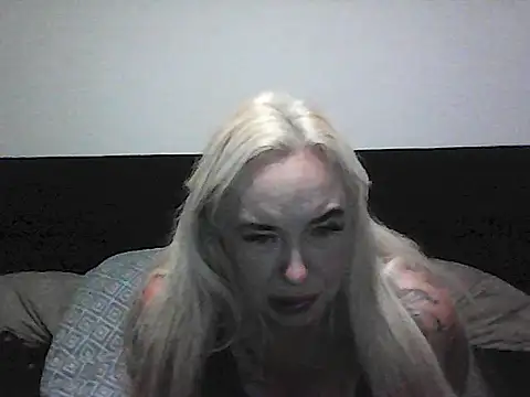 SweetLilith01 online show from September 19, 7:03 pm