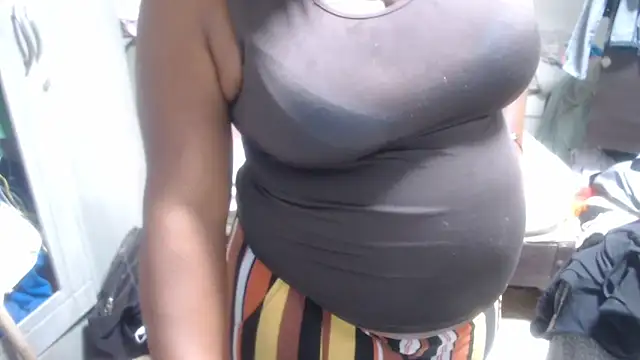 Snapshot of rachelexoticgirl chatting on May 16, 5:01 pm rachelexoticgirl online show from May 16, 5:01 pm