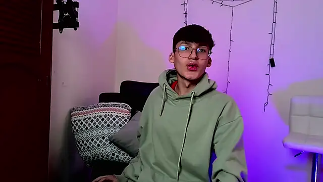 bellmontneon online show from November 12, 11:21 am