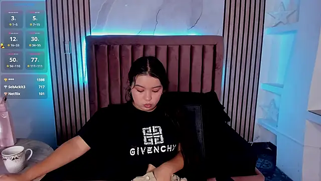 LunaWiill  online show from October 17, 12:30 pm