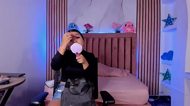 LunaWiill  online show from November 12, 12:16 pm