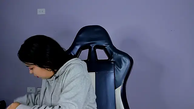 LunaWiill  online show from December 5, 12:14 pm